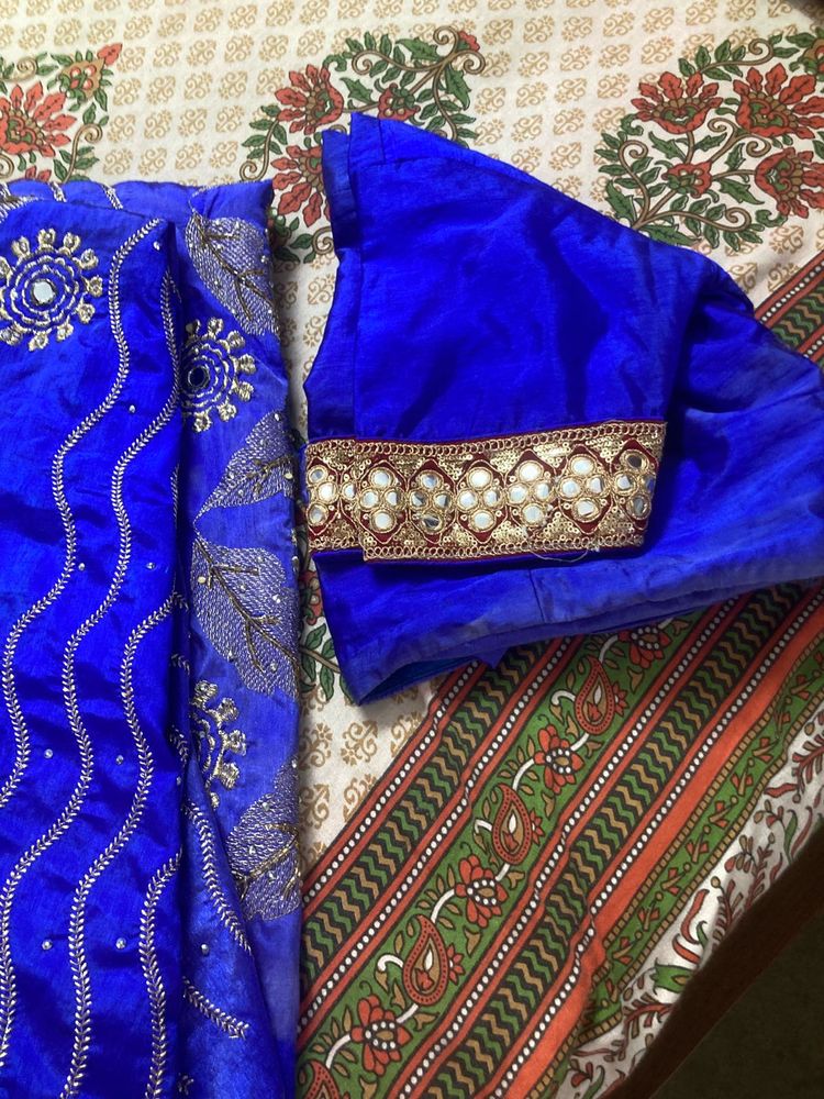 Very Nice Saree With Blouse