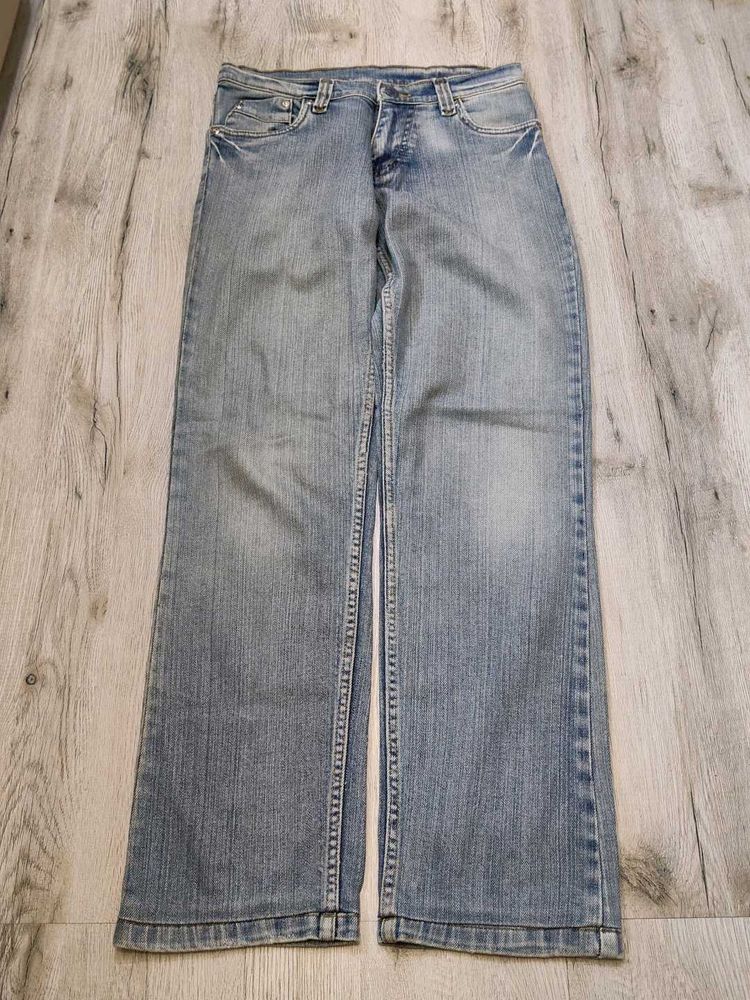 Ma050 Levi&#39;s Beggy Jeans Waist 28 Inches