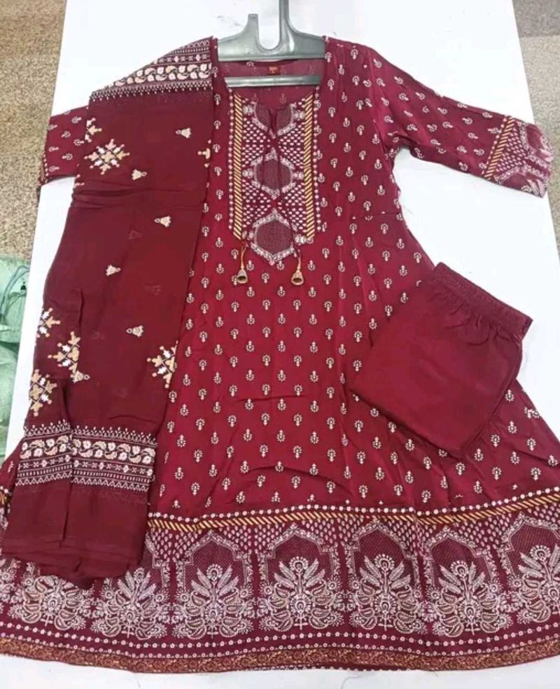 Maroon Printed Kurta Set