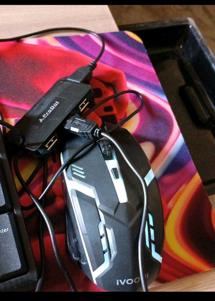 Keyboard, Mouse, USB Hub