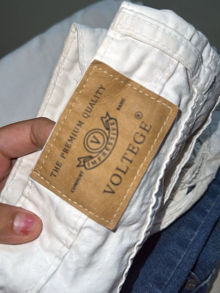 Voltege White Pants