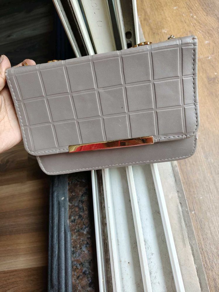 Sling Bag In Grey