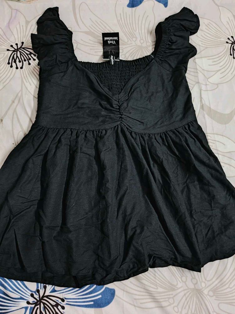 Black Ruffled Top
