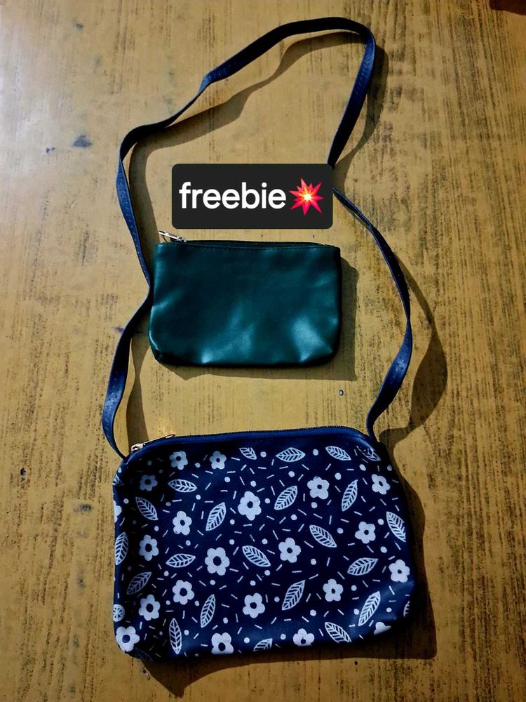 90% Off 💥 New Blue Sling Bag With Avocado Pouch