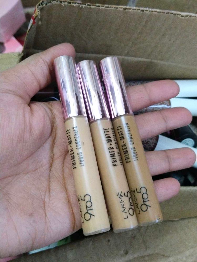 Lakme 9to5 Concealer