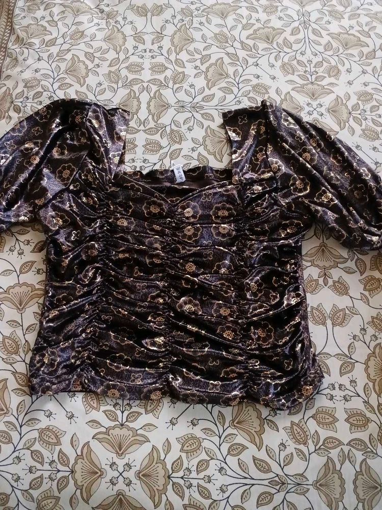 Elegant Floral Velvet Top