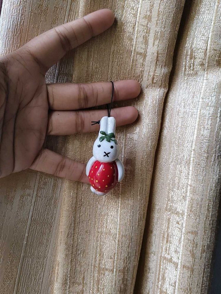 Strawberry MIFFY Clay charm🍓