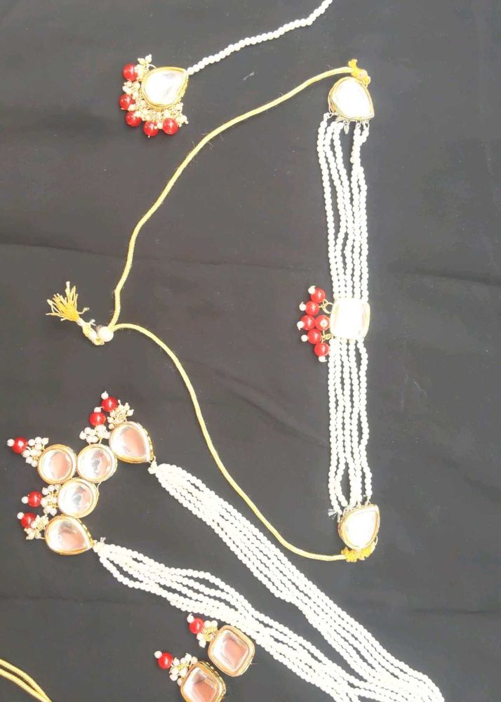 Kundan Pearl Jewelry Set