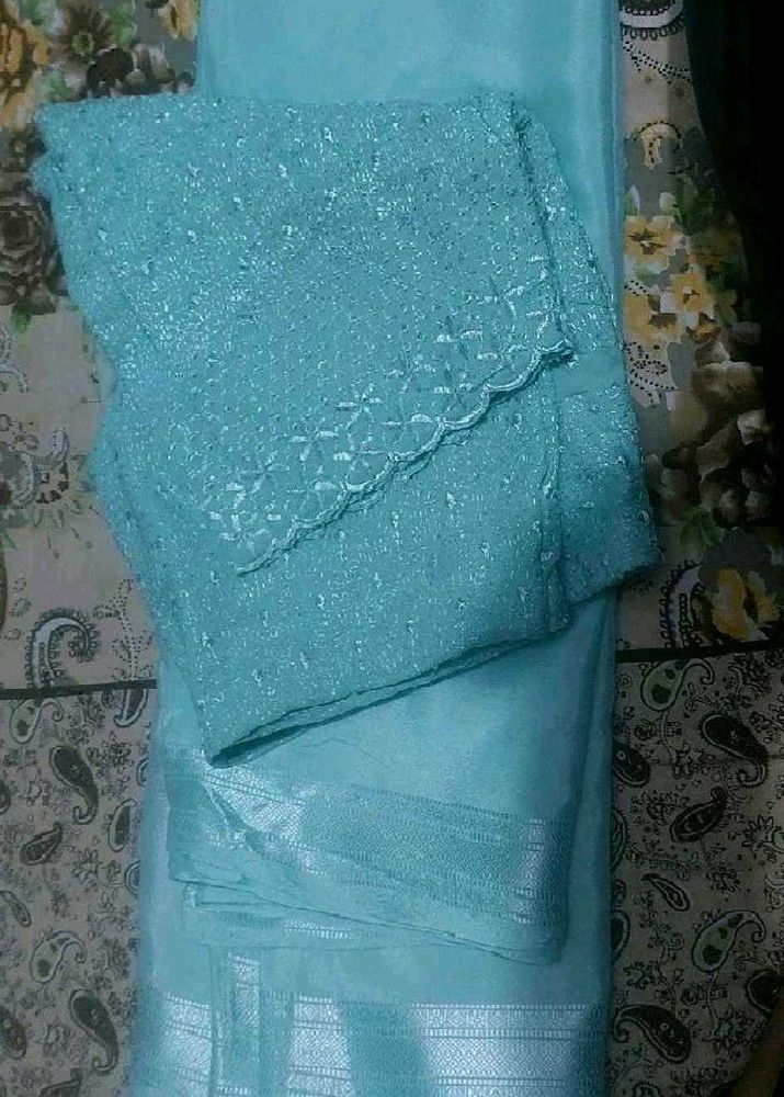 Elegant Crepe Saree With Chikankaari Blouse