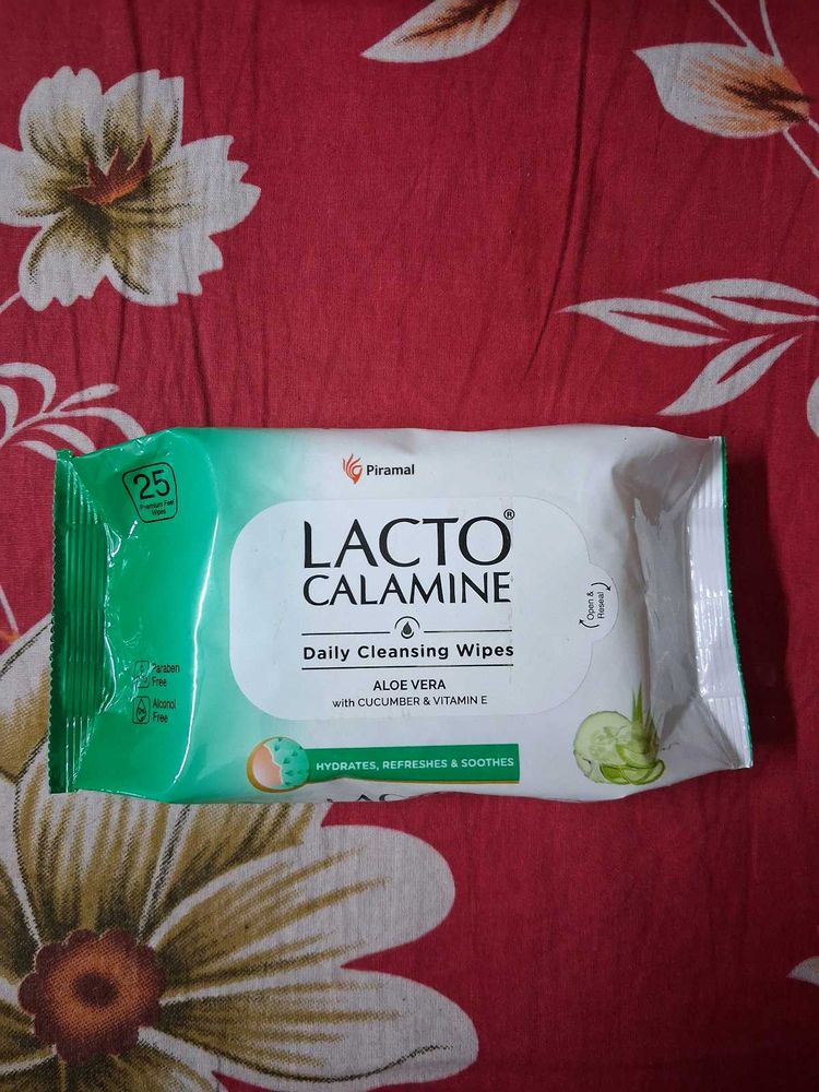 Lacto Calamine Cleansing Wipes