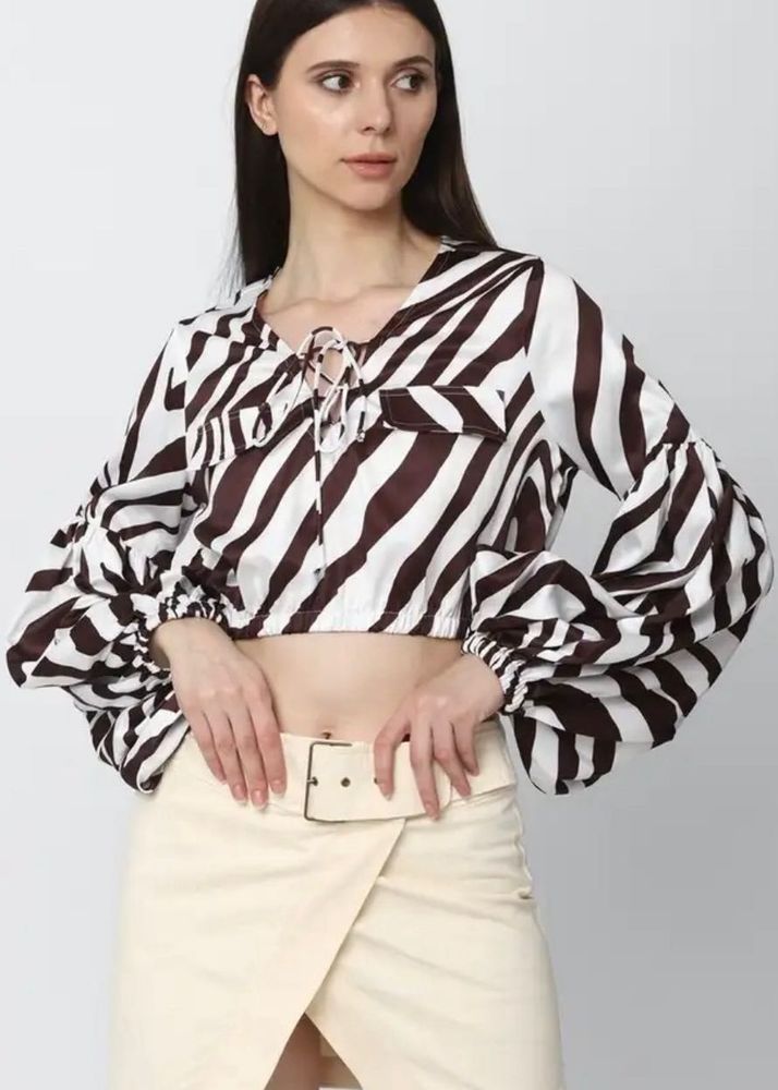 Balloon Sleeves Top