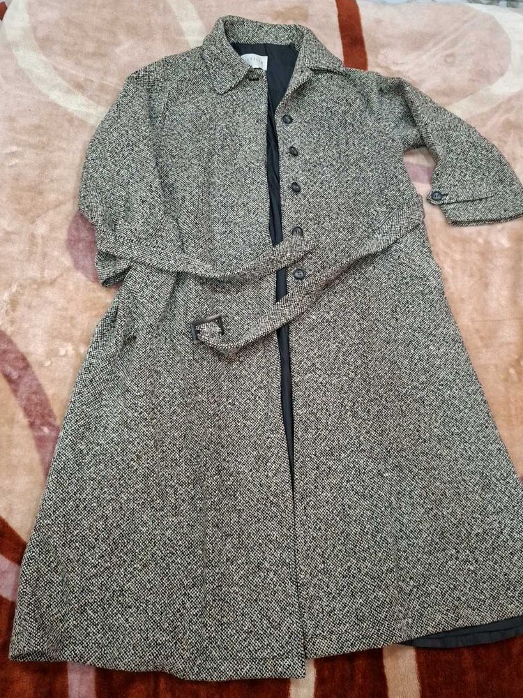 Elegant Grey wollen trench Coat
