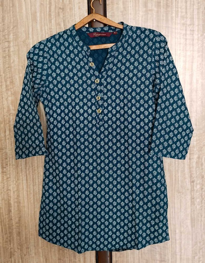 Sangria Navy Blue Printed Kurti (XS/S)