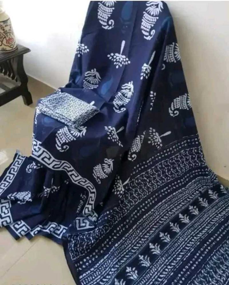 Navy &amp; White Printed Malai Cotton Saree