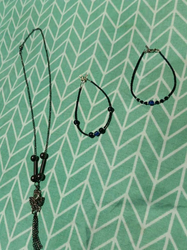 2 Anklets And 1 (Necklace) Chain