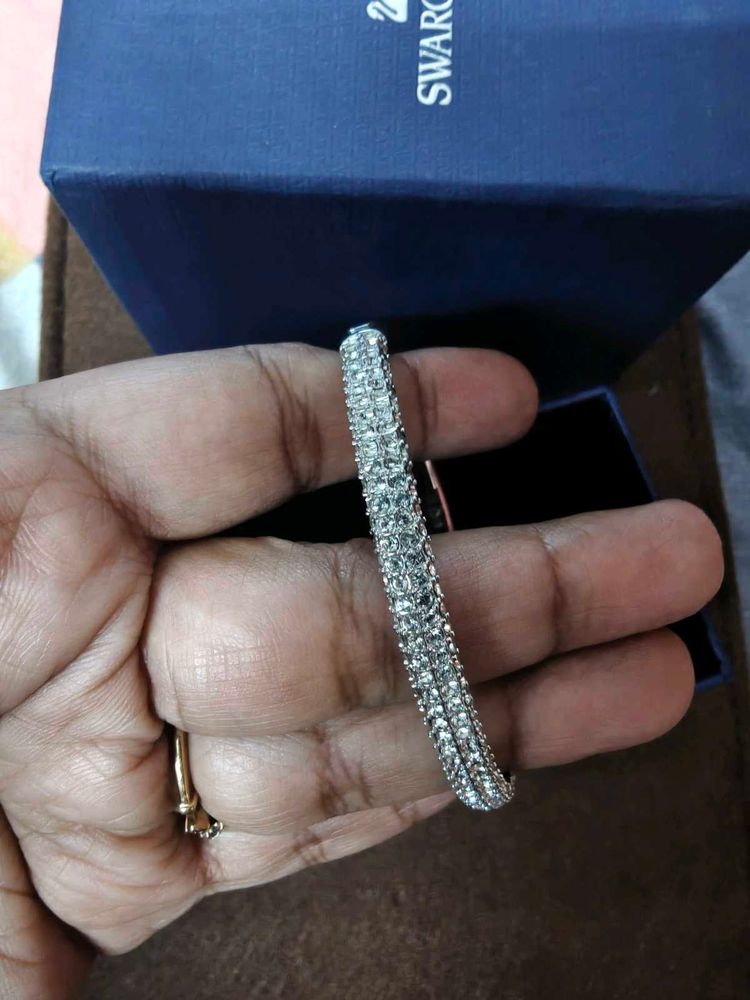 Sparkling Swarovski Bangle