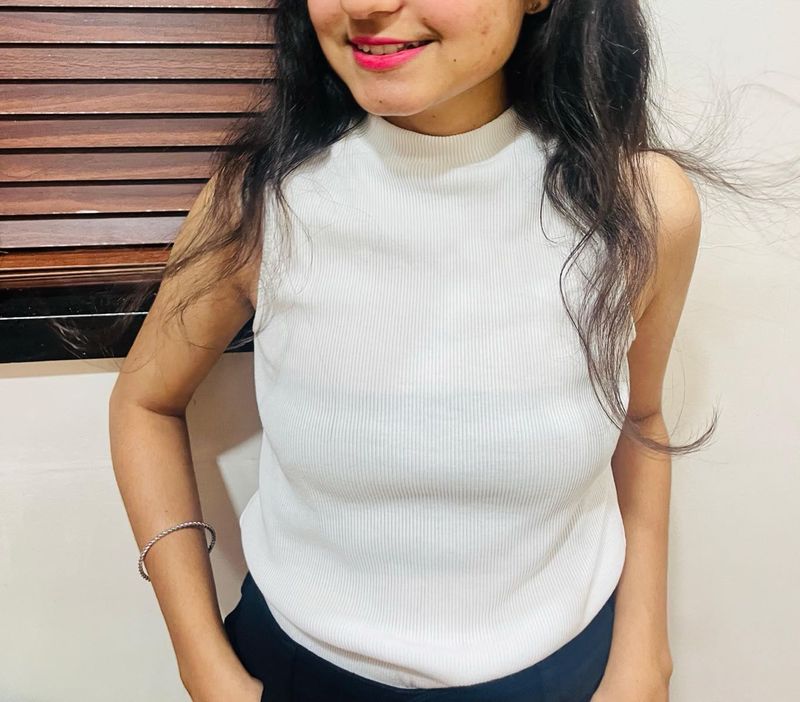 Sleeveless White Ribbed Top