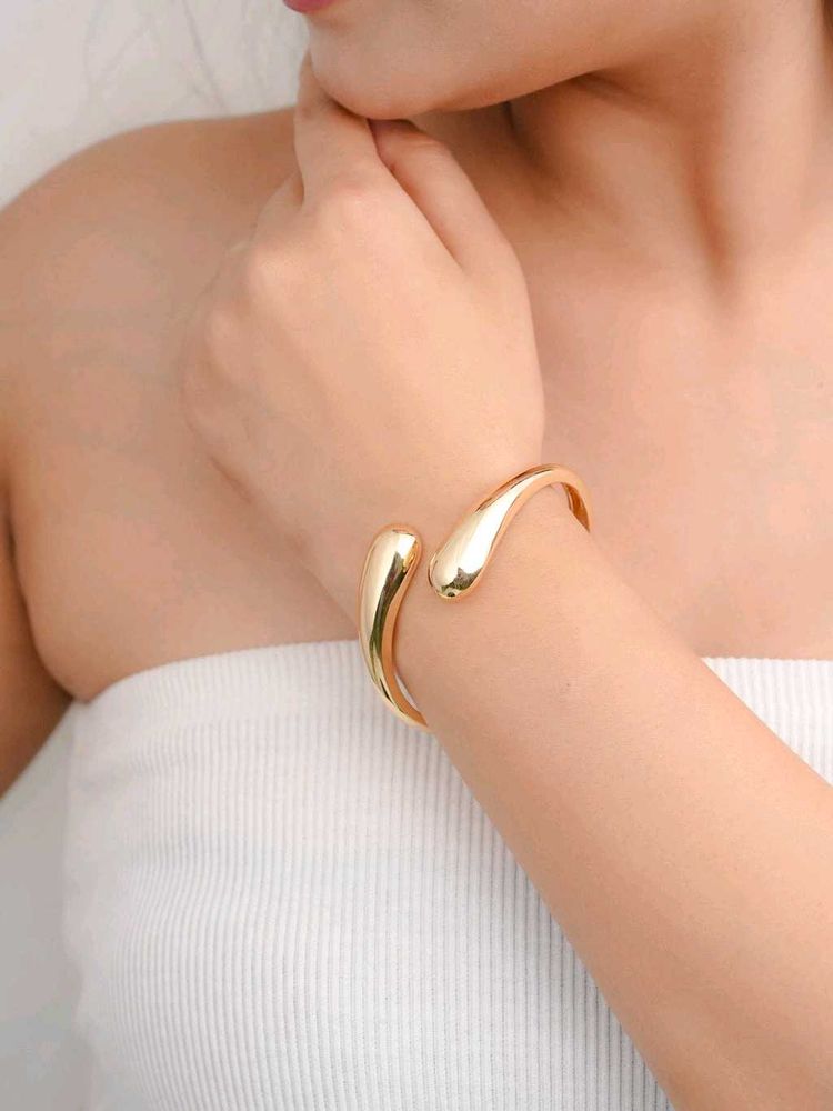 Shein Gold Plated Bangle