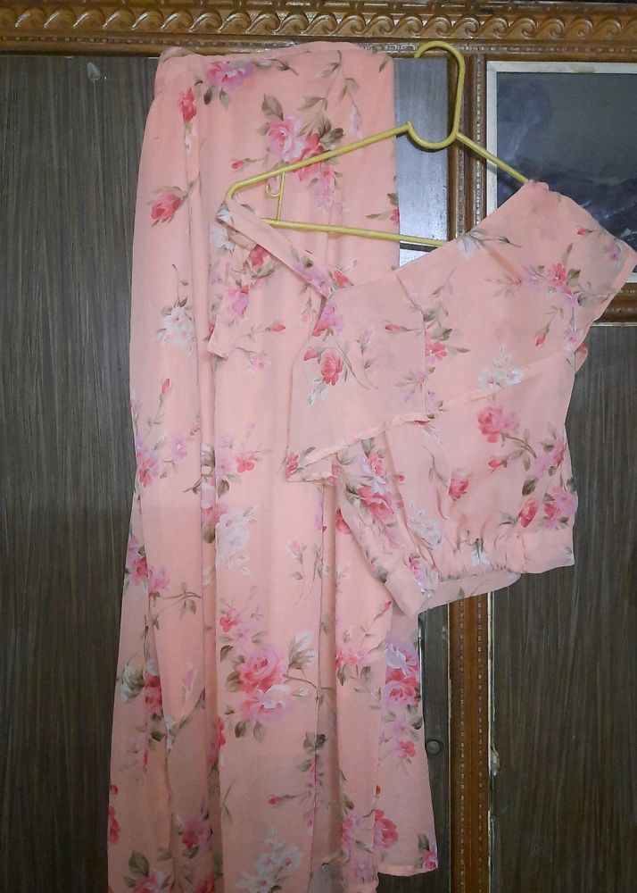 Floral Coord Set Of Skirt And Crop Top