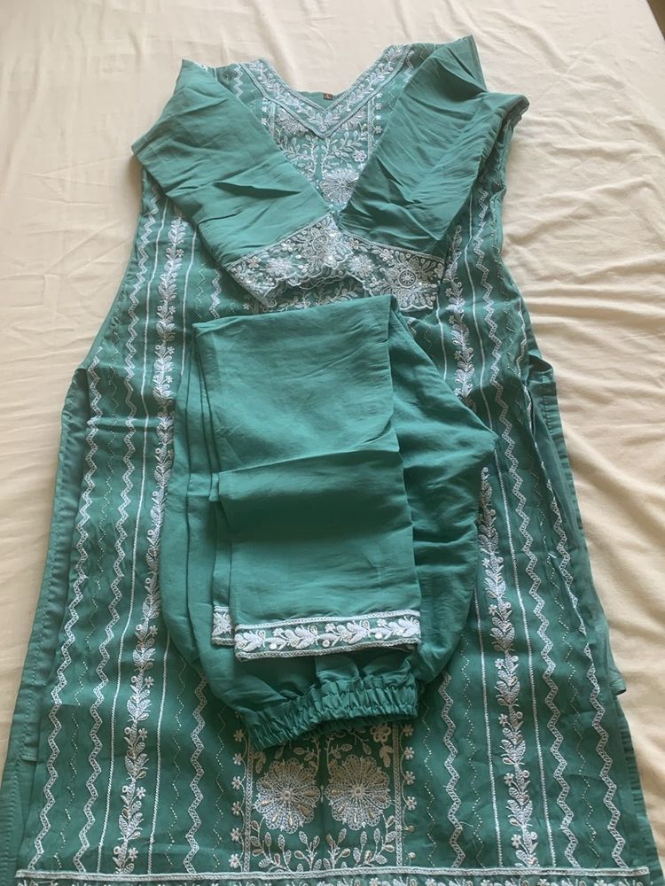 Kurta Set With Dupatta Pant