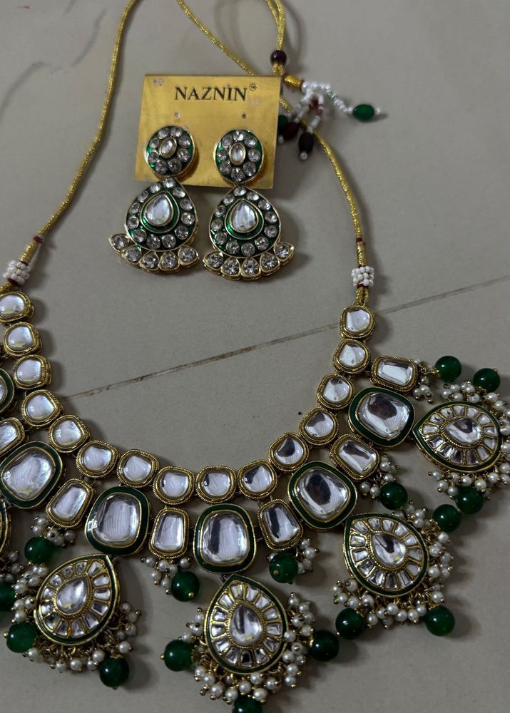 Elegant Kundan Necklace Set
