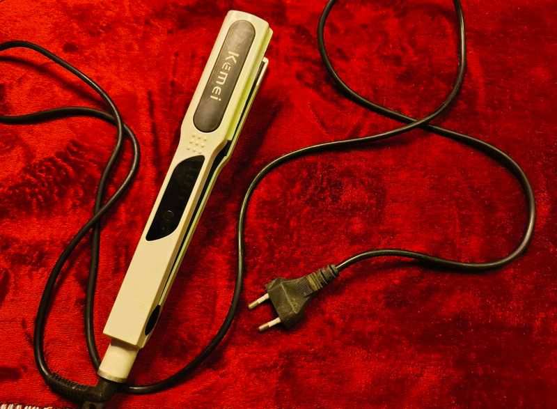 Kemei Hair Straightener