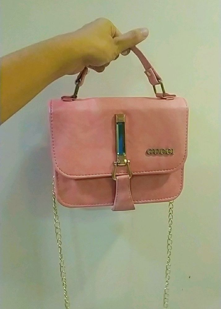 Peach Colored Gucci Handbag/ Slingbag