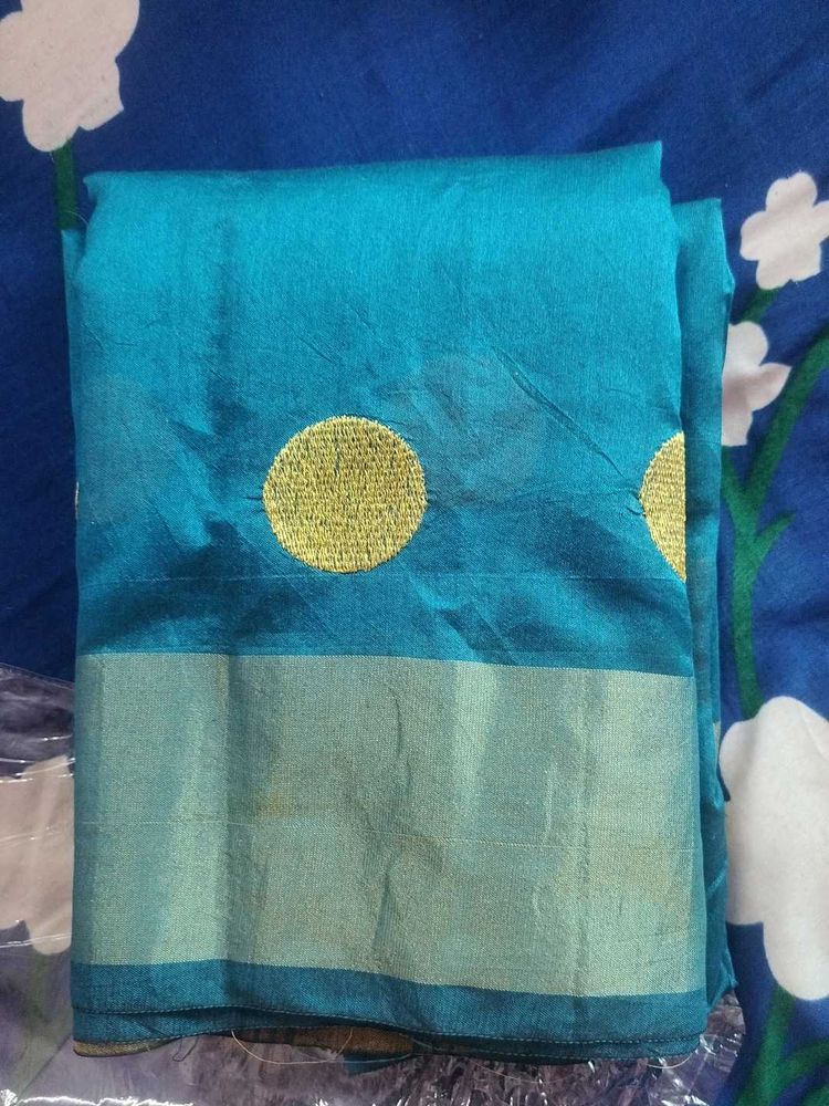 NEW  Elegant Blue Saree