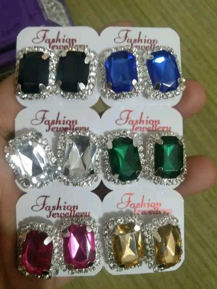 Stud Earrings with Rhinestones