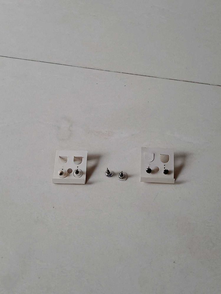 Earrings ( Studs)