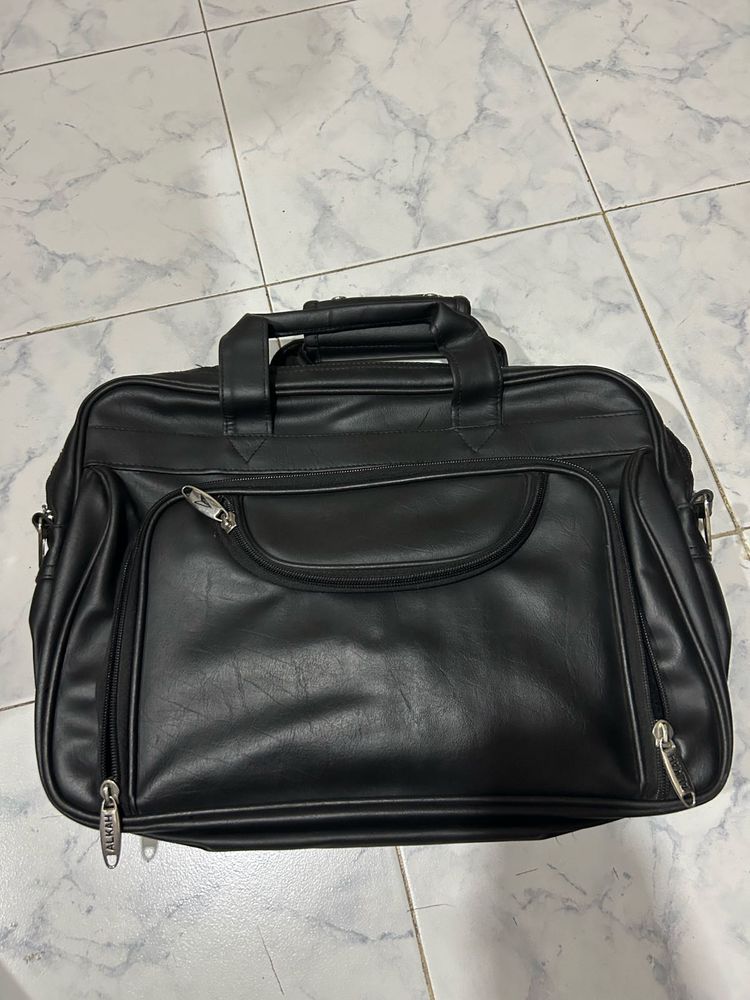 Premium Laptop Bag with 5 Chains and Compartmen