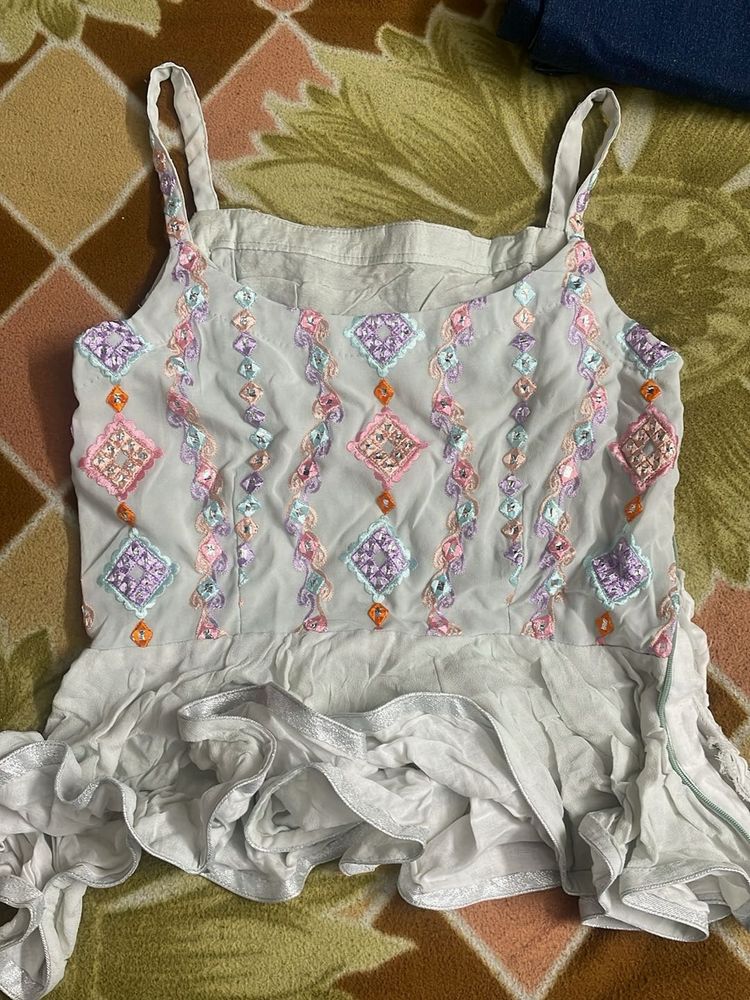 Embroidered Sleeveless Top