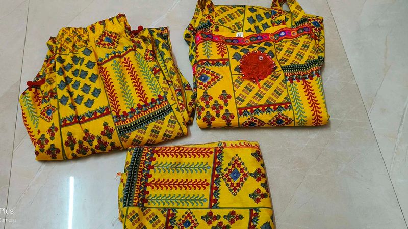 14_15 yrsGirls&#39; Ethnic Dress Set