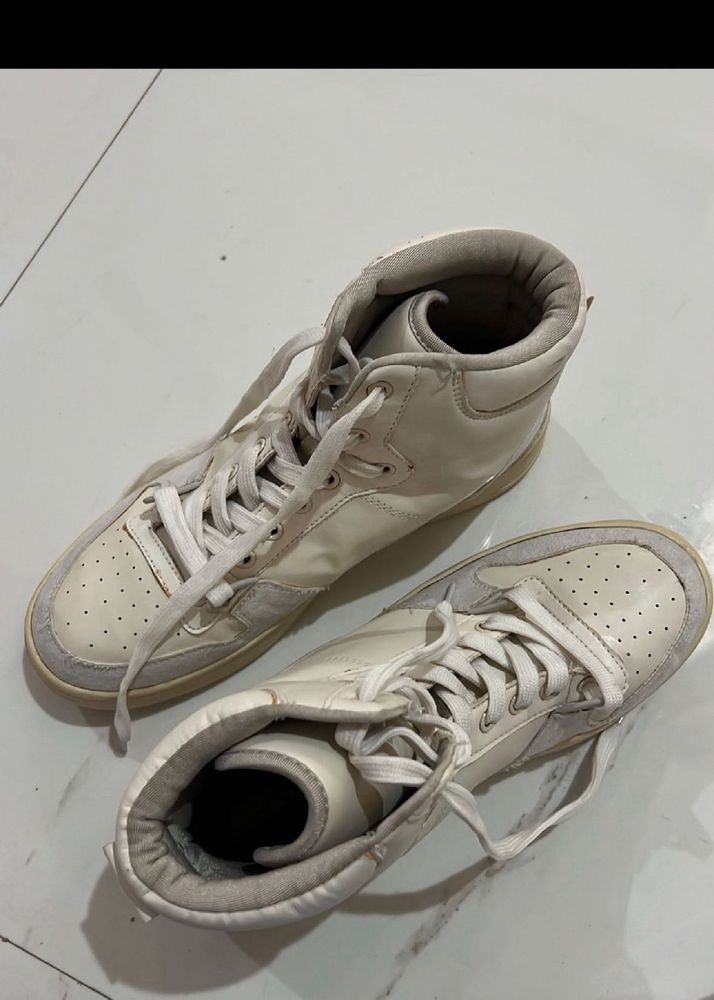 Hnm White High Tops