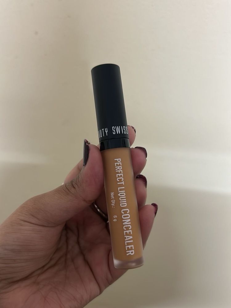 Swiss Beauty Full Coverage Liquid Concealer