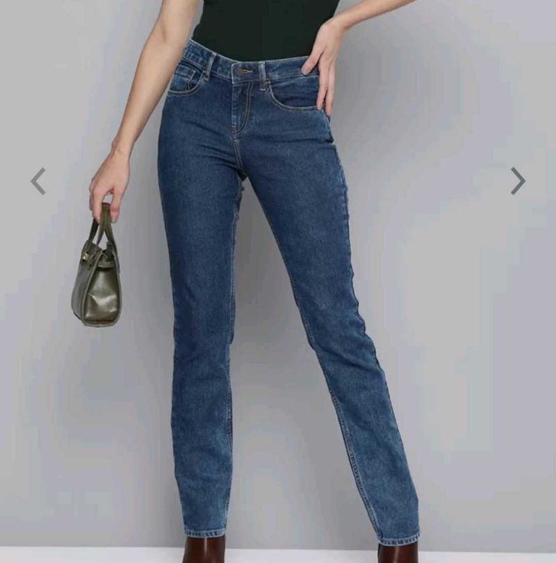 HERE&amp;NOW Blue Jeans Light Fade | NO COINS PLEASE
