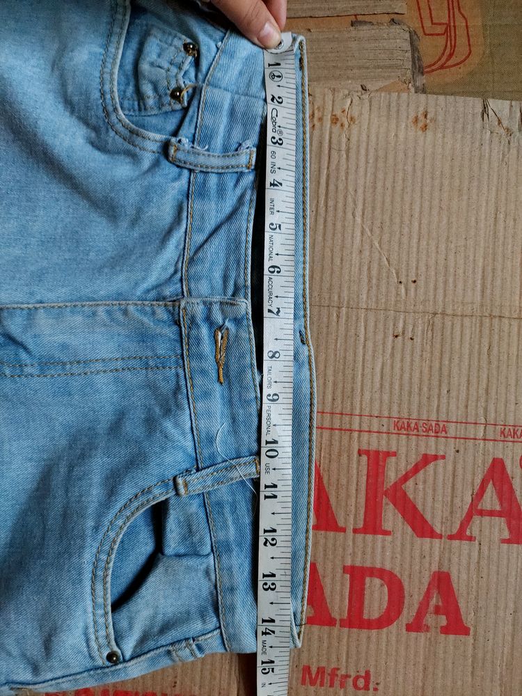 Torn JEANS