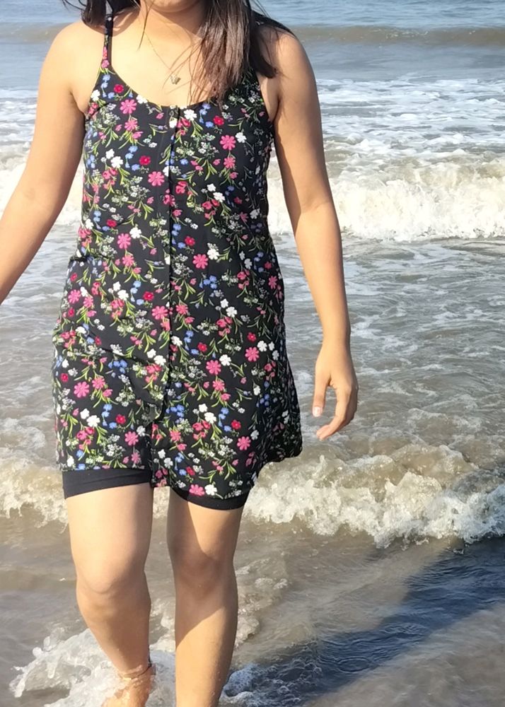 Make Offers For Floral Black 🖤 Beach 🏖️ Dress 👗