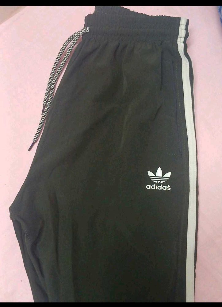 A Track Pant For Running