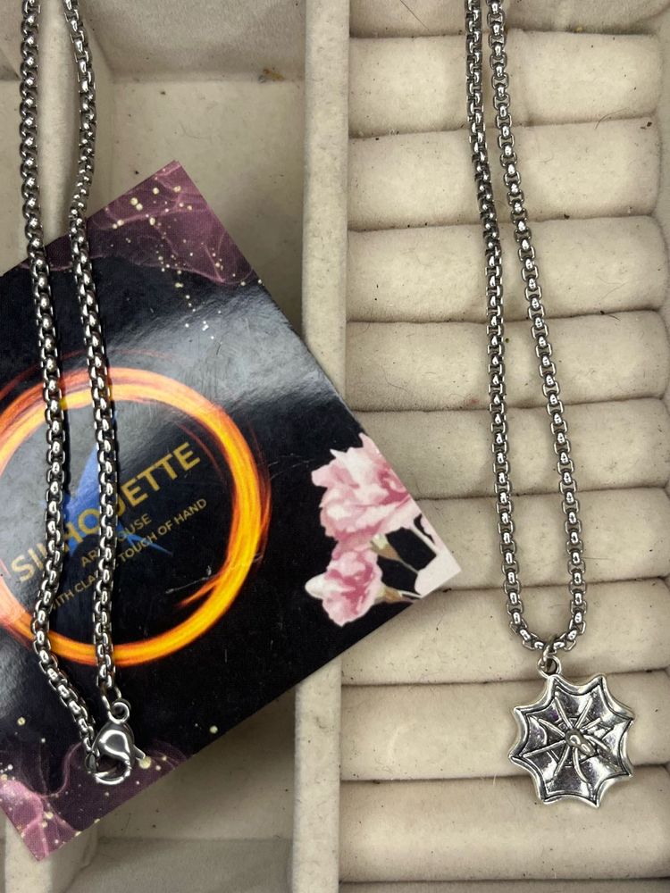 anti-tarnished spider web necklace