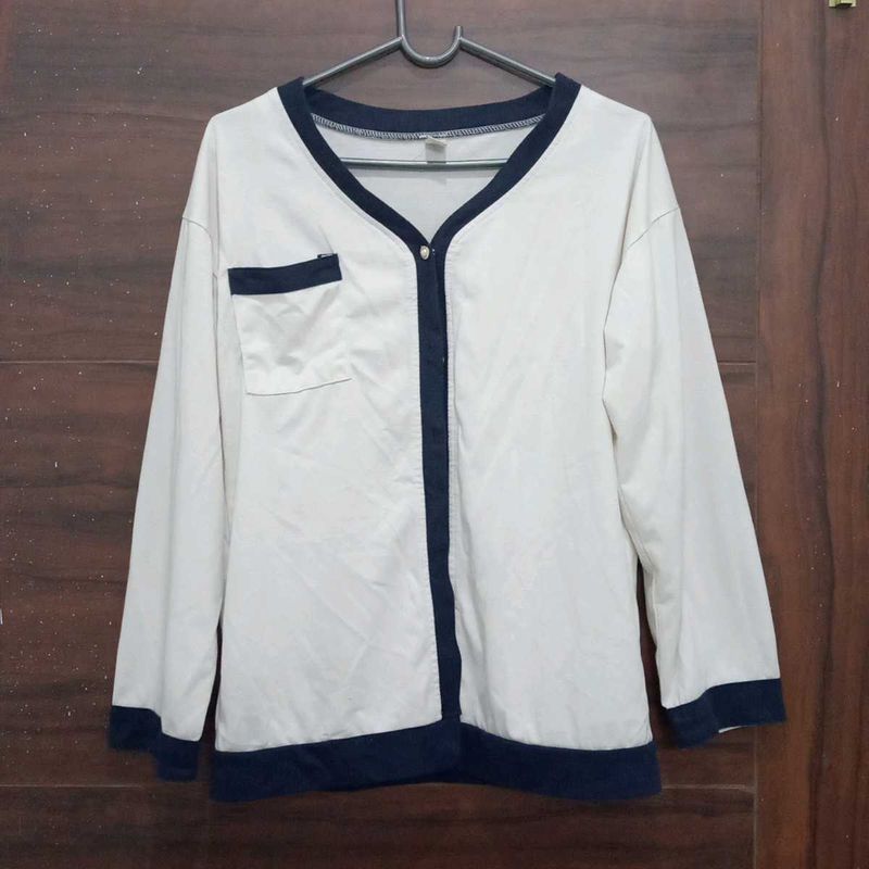 Vintage-Inspired Contrast Trim Top