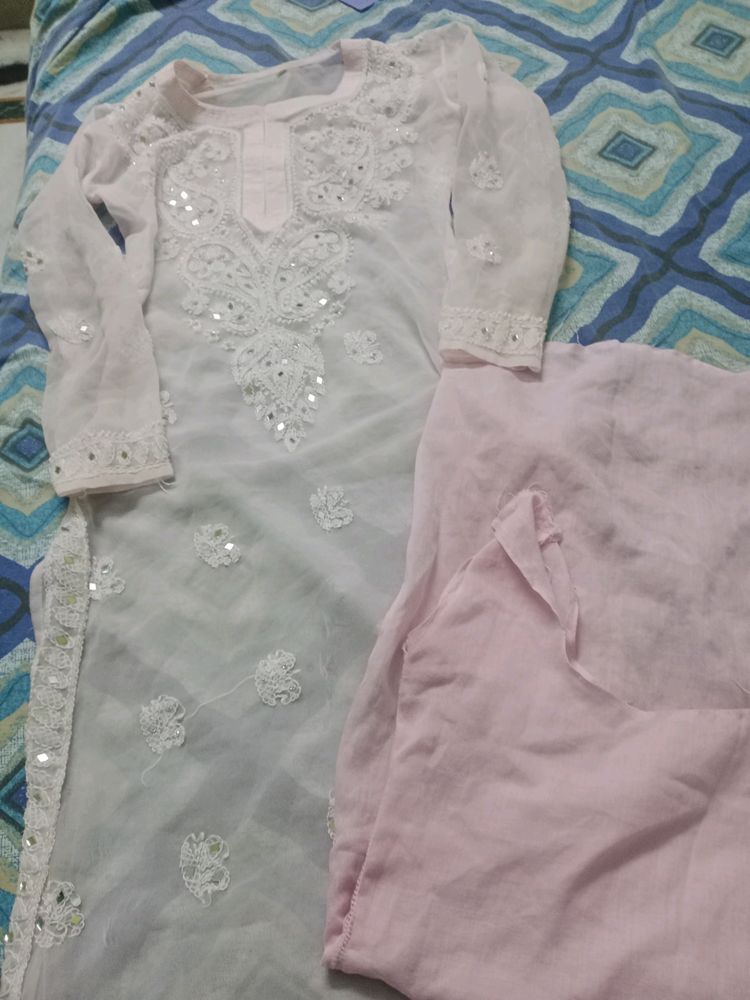 Chikankari Kurti With Inner Wear