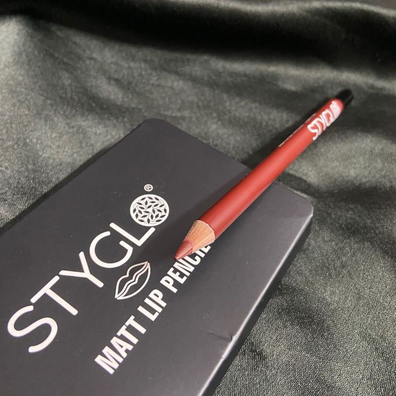Styglo matt lip pancil