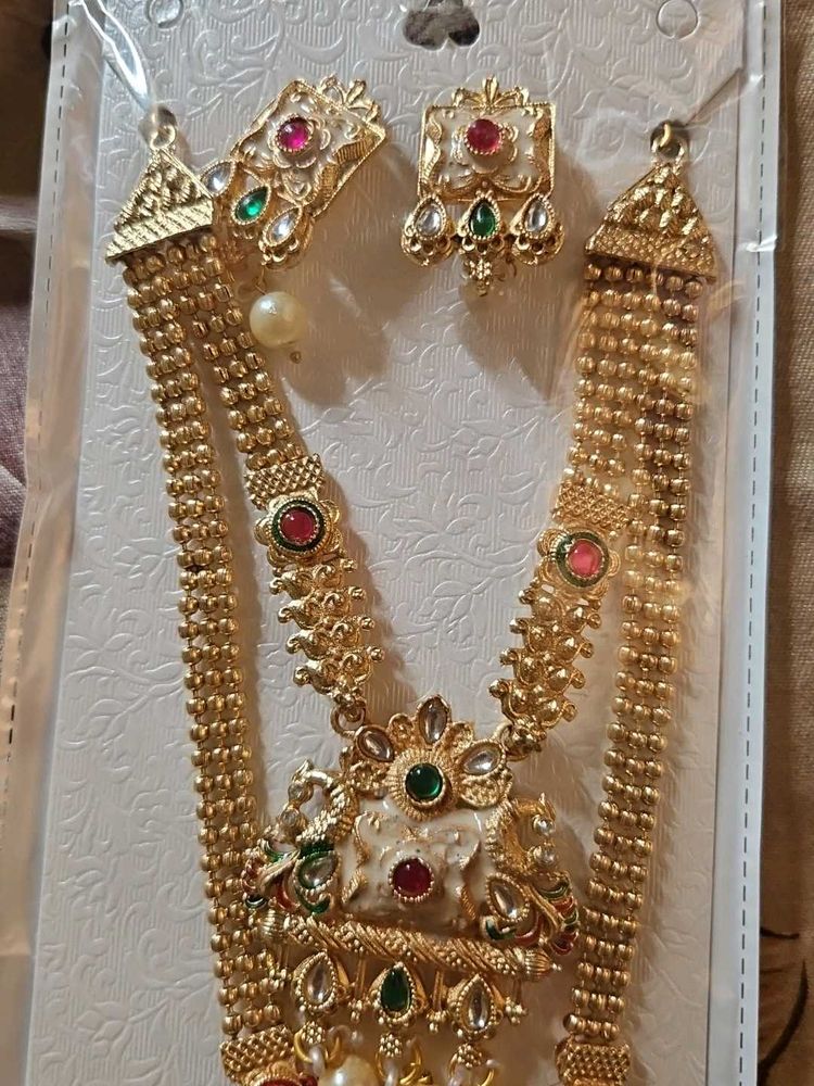 Elegant Gold-Tone Necklace Set