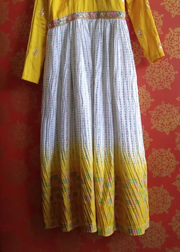 Elegant Yellow &amp; White Kurta