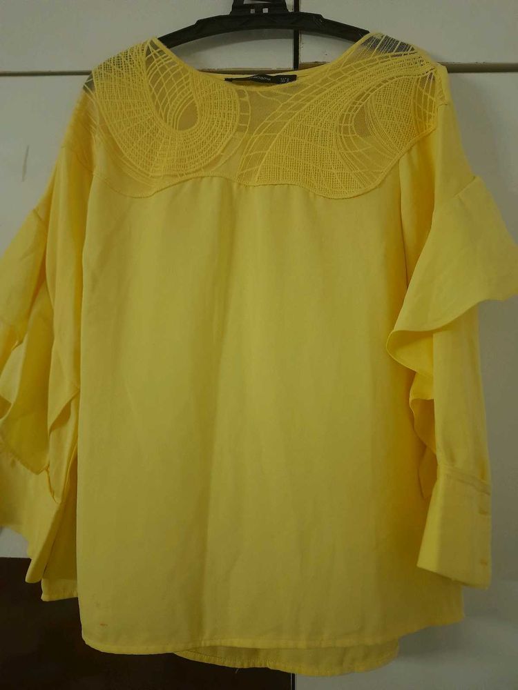 Madame Yellow Ruffled Lace Top