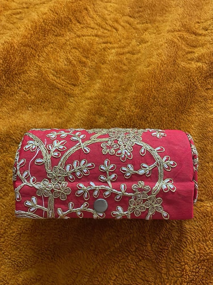 Embroidered Bangle Arranger Box