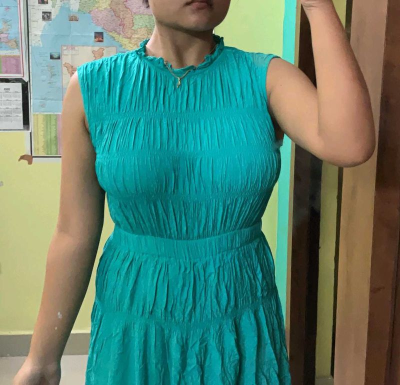 Green Sleeveless Dress