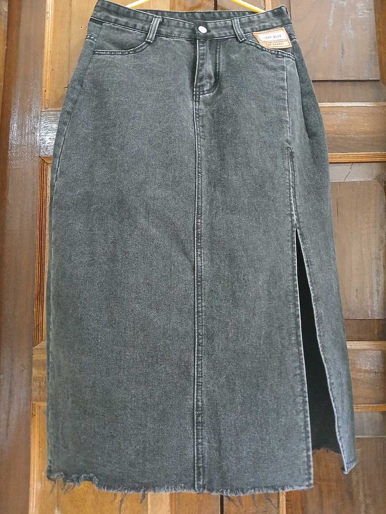 Charcoal Denim Slit Skirt