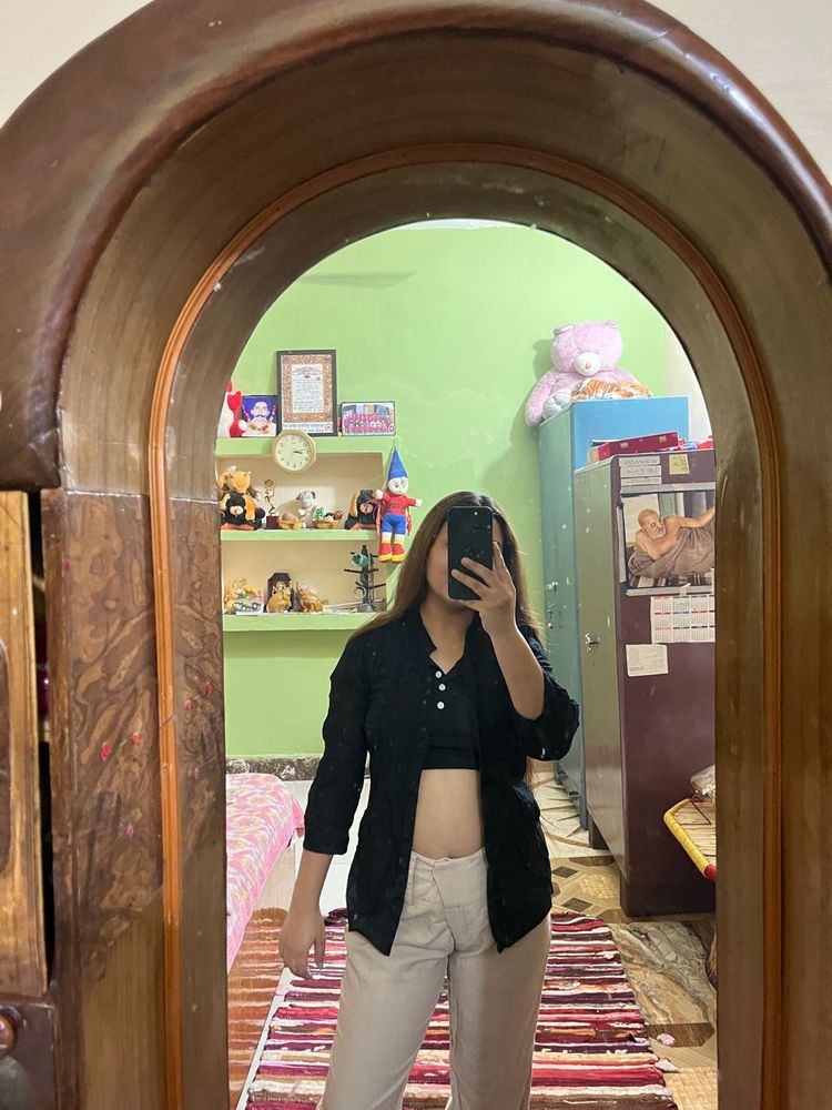 Relaxed Fit Black Button-Down Shirt
